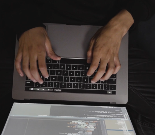 Laptop_Image